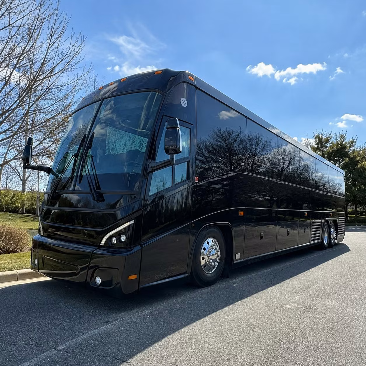 daily commuter shuttle services for santa maria s agricultural and industrial workforce