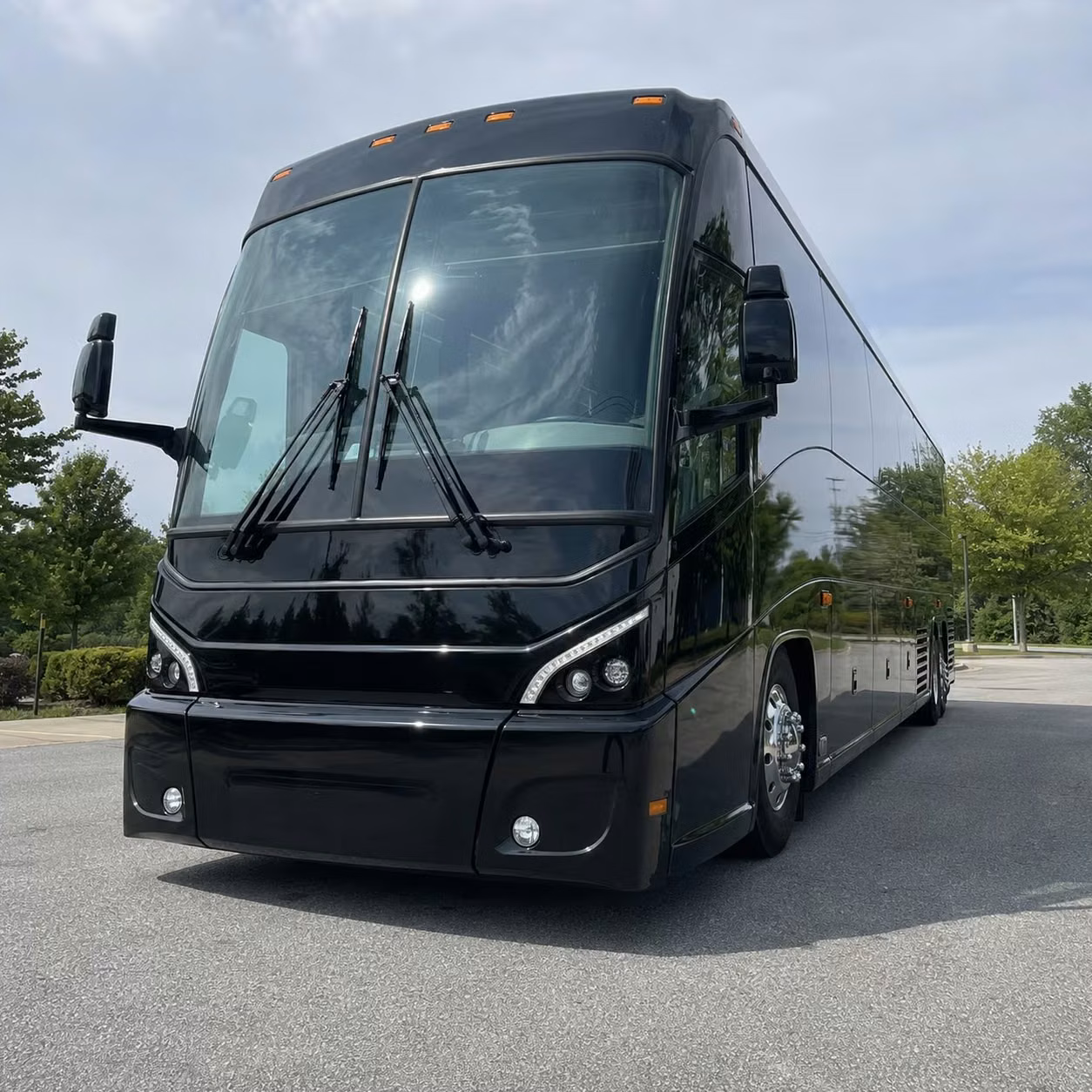 long term corporate shuttle contracts for santa maria businesses of any size